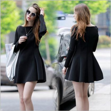 Classy Black Pleated Party Dress