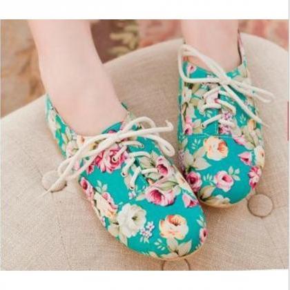 Gorgeous Floral Lace Up Shoes