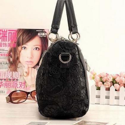 Elegant Black Lace Design Hand Bag