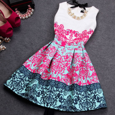 A Three-Dimensional Female Characters Printed Palace Style Dress