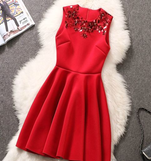 Fabulous Sequined Neckline Pleated Dress In Red And Black